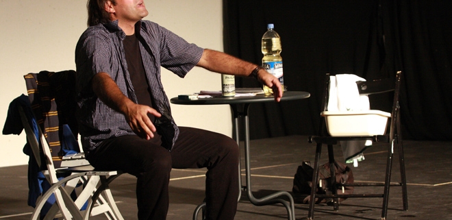 "SUMRAK U BEČKOM HAUSTORU"-MONODRAMA DARKA MARKOVA O ŽIVOTU  U BEČU 1