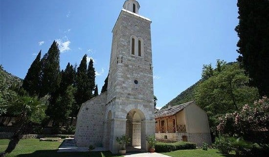 NAKON 27 GODINA U ŽITOMISLIĆ  SE VRAĆA  VRIJEDNA MANASTIRSKA ZBIRKA IKONA I UMJETNINA 4