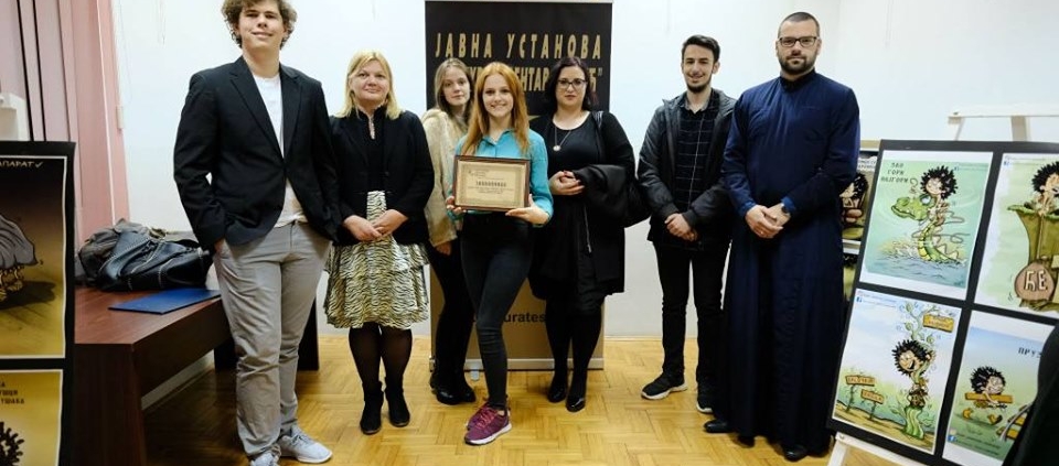 ИЗЛОЖБА КАРИКАТУРА БОЈАНА ЈОКАНОВИЋА У ТЕСЛИЋУ 1