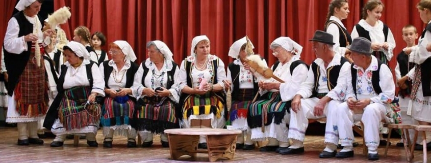 SEDMI FESTIVAL FOLKLORA U ORGANIZACIJI KUD-a „NAŠI OBIČAJI“ 4