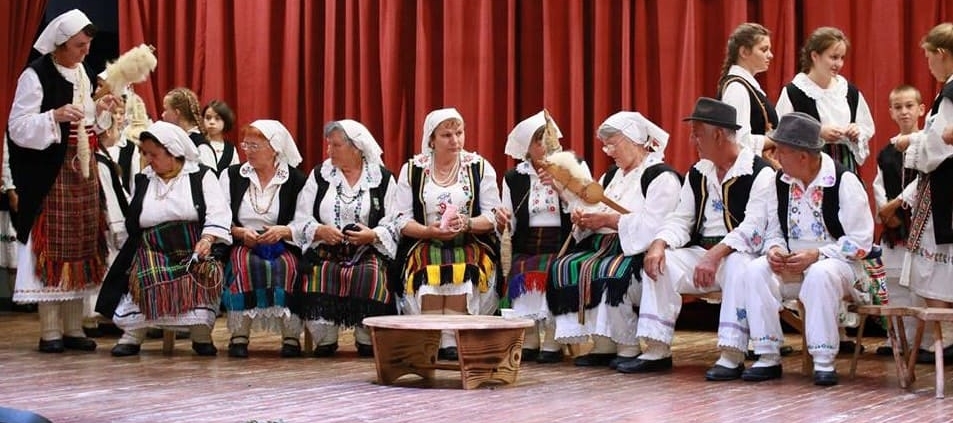 SEDMI FESTIVAL FOLKLORA U ORGANIZACIJI KUD-a „NAŠI OBIČAJI“ 1