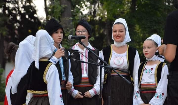 ОДРЖАН КОНЦЕРТ ФОЛКЛОРНЕ И ЕТНО МУЗИКЕ КАО ДИО САДРЖАЈА „ТЕСЛИЋКОГ ЉЕТА“ 1