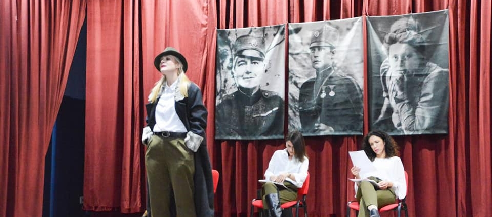 SINOĆ JE U TESLIĆU IZVEDENA PREDSTAVA „ŽENSKO SRCE U ŠINJELU" 1