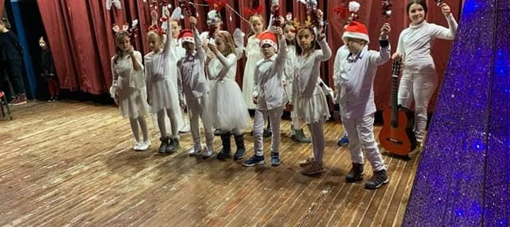 U OKVIRU „SNJEŽNOG GRADA" SINOĆ JE ODRŽAN POLUGODIŠNJI KONCERT MUZIČKOG DRUŠTVA „ISIDOR BAJIĆ" 5