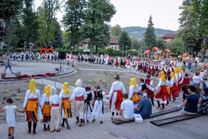 ODRŽANA TREĆA PO REDU MANIFESTACIJA "VEČE DJEČIJEG FOLKLORA" 2