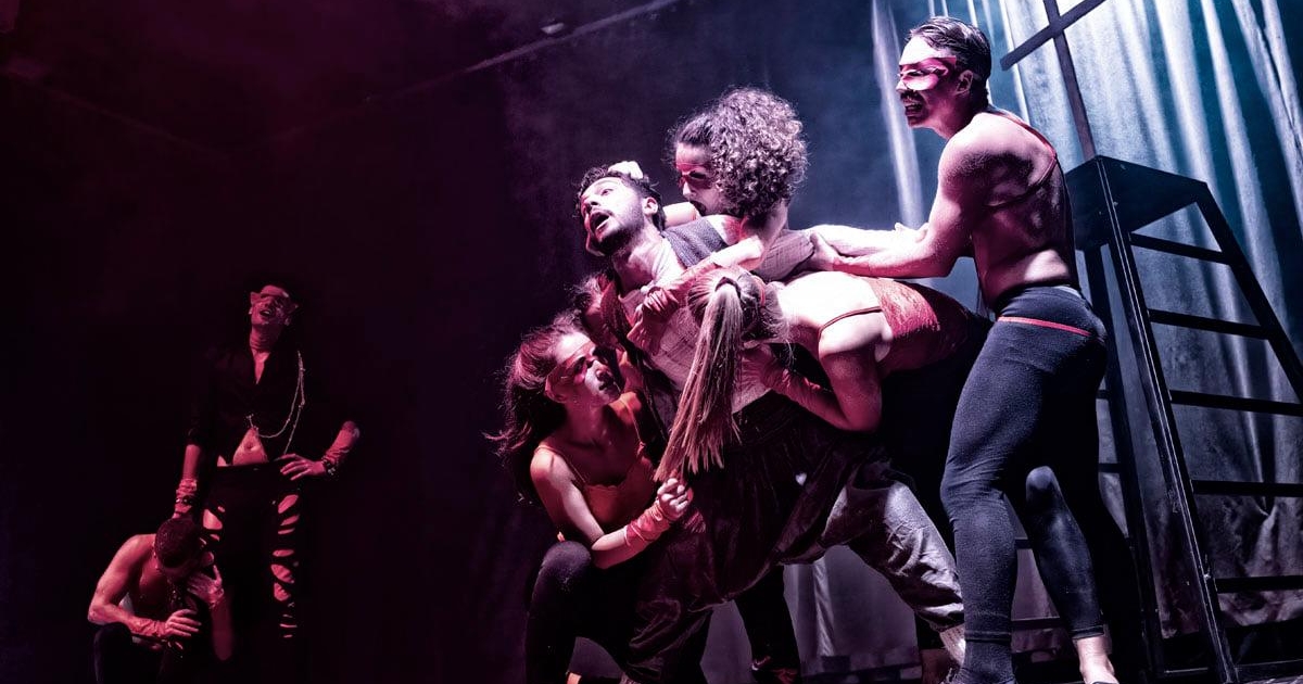 ВЕЧЕРАС ЈЕ  У ТЕСЛИЋУ  ИЗВЕДЕНА ПОЗОРИШНА ПРЕДСТАВА  СЕРБИКУС ЕВРОПЕИКУС 1