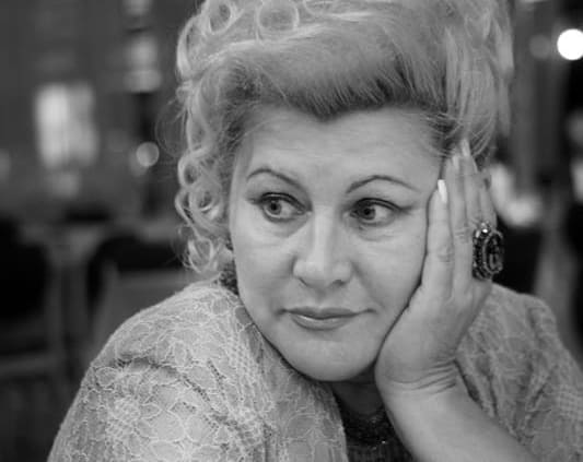 VEČE POEZIJE SA JOVANKOM STOJČINOVIĆ NIKOLIĆ 1