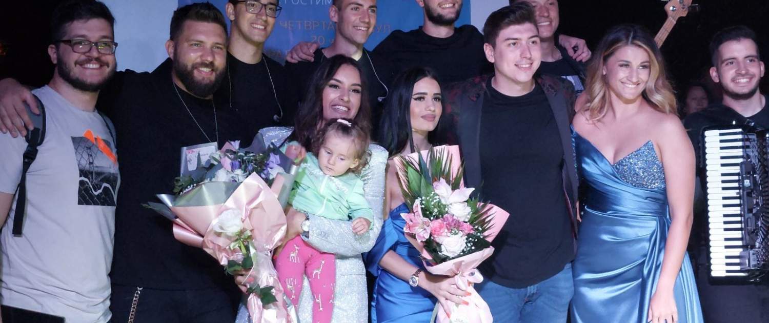 КОНЦЕРТ НИКОЛИНЕ ЂЕКАНОВИЋ У ТЕСЛИЋУ 3