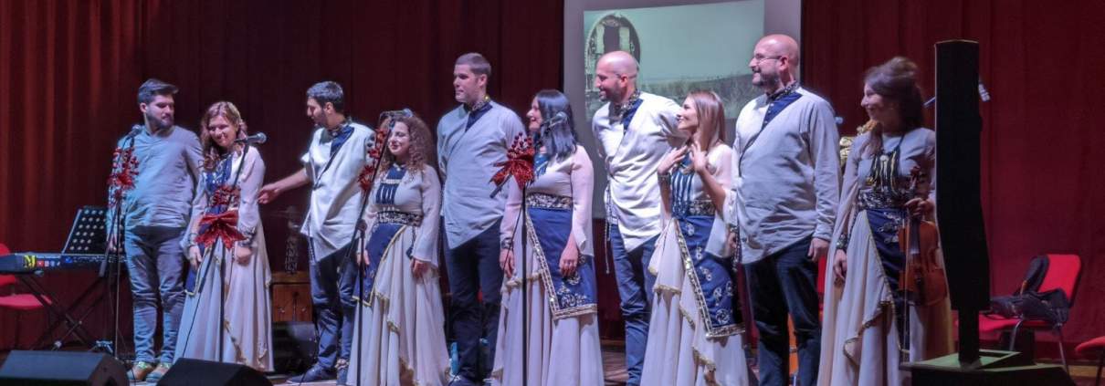 ODRŽAN KONCERT ETNO GRUPE ,,TRAG" U TESLIĆU 1