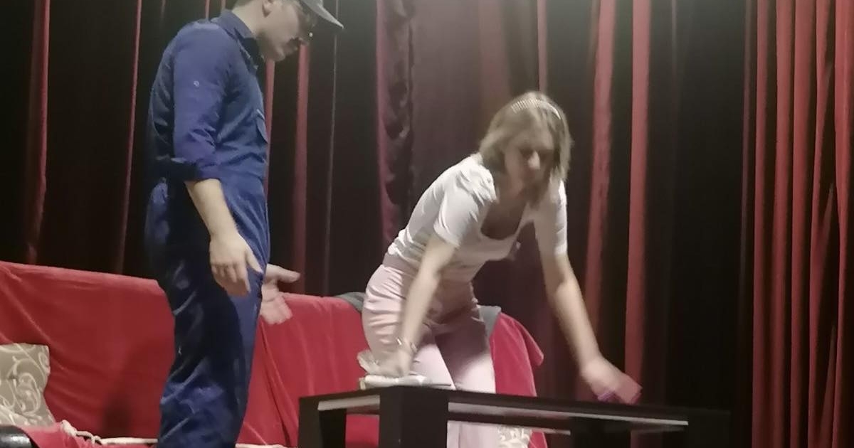 ПРЕДСТАВА “ЧОРБА ОД КАНАРИНЦА” ОДУШЕВИЛА ТЕСЛИЋКУ ПУБЛИКУ 2