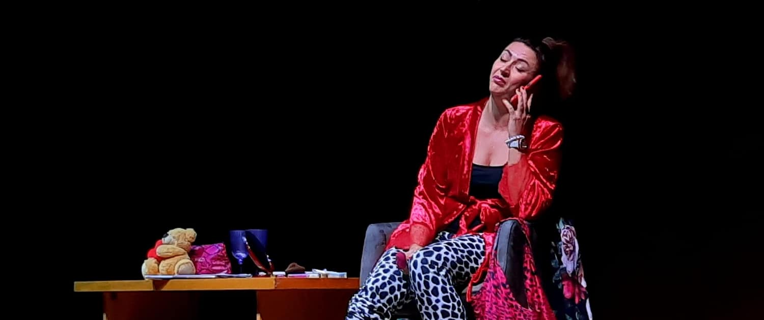 ОДИГРАНА УРНЕБЕСНА КОМЕДИЈА ,,АКО САМ ЖЕНА, НИСАМ КОЊ" 4