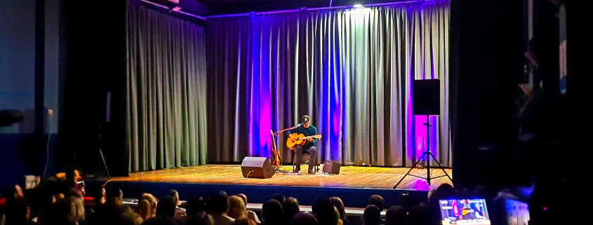 ODRŽAN KONCERT VLATKA STEFANOVSKOG U TESLIĆU 2