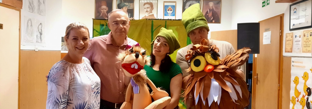 ЗАВРШЕНА СЕРИЈА ПРЕДСТАВА „ПУТ ДО ЧАРОЛИЈЕ" ЗА МАЛИШАНЕ ОПШТИНЕ ТЕСЛИЋ 1