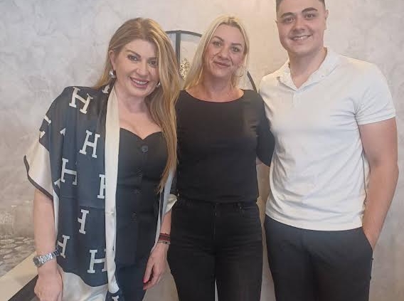 Veče za pamćenje uz Viki Miljković i Nermina Handžića u Tesliću 1