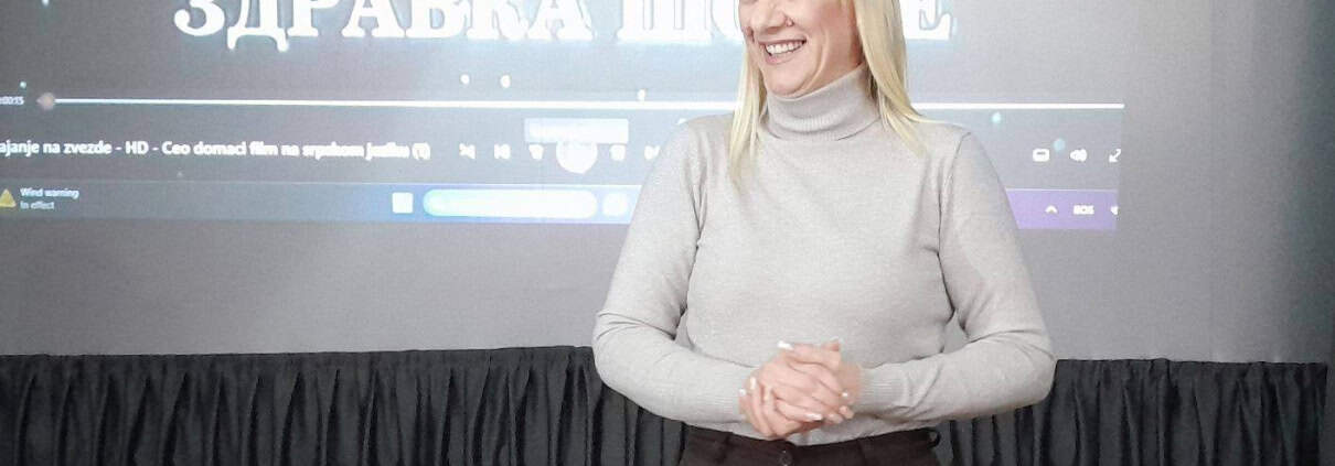 Film "Lajanje na zvezde" u teslićkom bioskopu 1