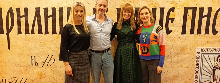 Odigrana predstava ,, Je' l slobodno" u Tesliću 1
